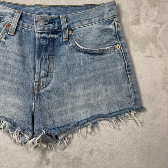 Levi’s 501 Cut Off Distressed Button Fly Waveline Denim Blue Jean Shorts 26 - Picture 4 of 16